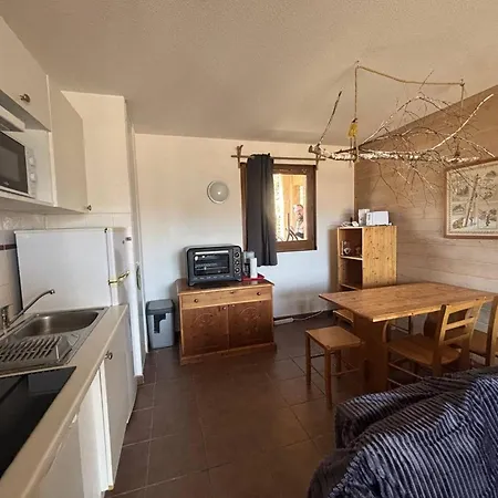 3 Pieces Aux Angles Avec Balcon Et Parking - Fr-1-593-127 * Les Angles (Pyrenees-Orientales)